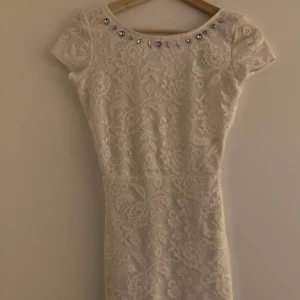 ZARA dress - Size small, short dress. The zip on the side is broken. Otherwise it is in good condition