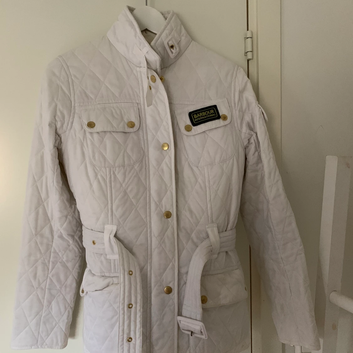 Vit Barbourjacka strl 38