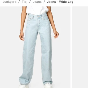 Jeans  - Söker dessa fina yunkjard-jeans då de inte kommer till användning. Fint skick💕💕