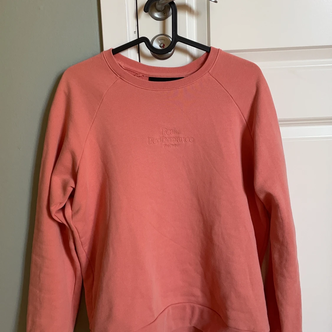 Sweatshirt från Peak Performance strl S - 90