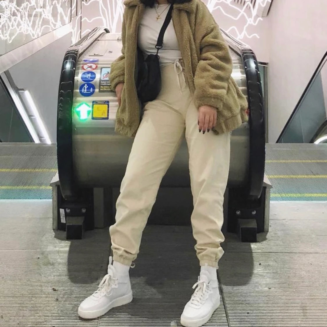 Cargo byxor Missguided