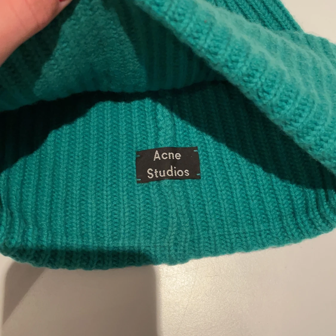 Acne mössa - 90