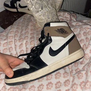 Jordan1s mocha  - Köpt på Plick 