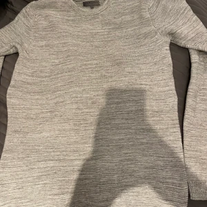 Stickad varm tröja  - Storlek S/M stretch