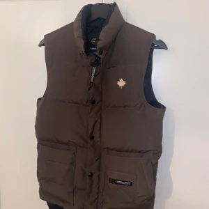 CanadaGoose Väst - Storlek xs, Skick 8/10