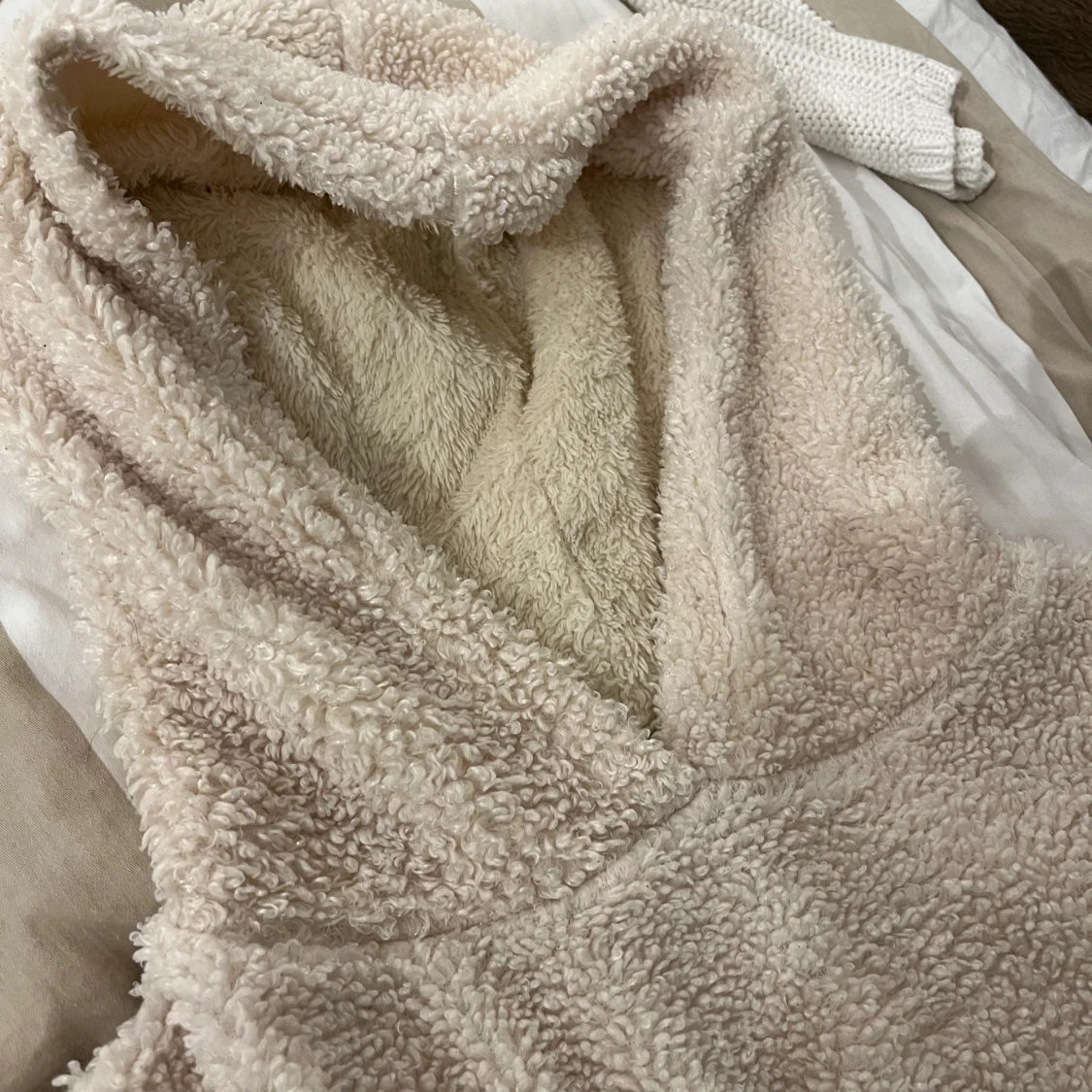 Mysig teddy-hoodie - 90