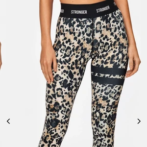 stronger tights - säljer nu mina stronger tights i storlek S💗budgivning om fler blir intresserade! köp direkt för 400:- 