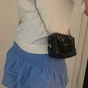 Trendig väska - Väldigt populär och trendig väska. Köpt för 1 200. Snabb affär 500❤️