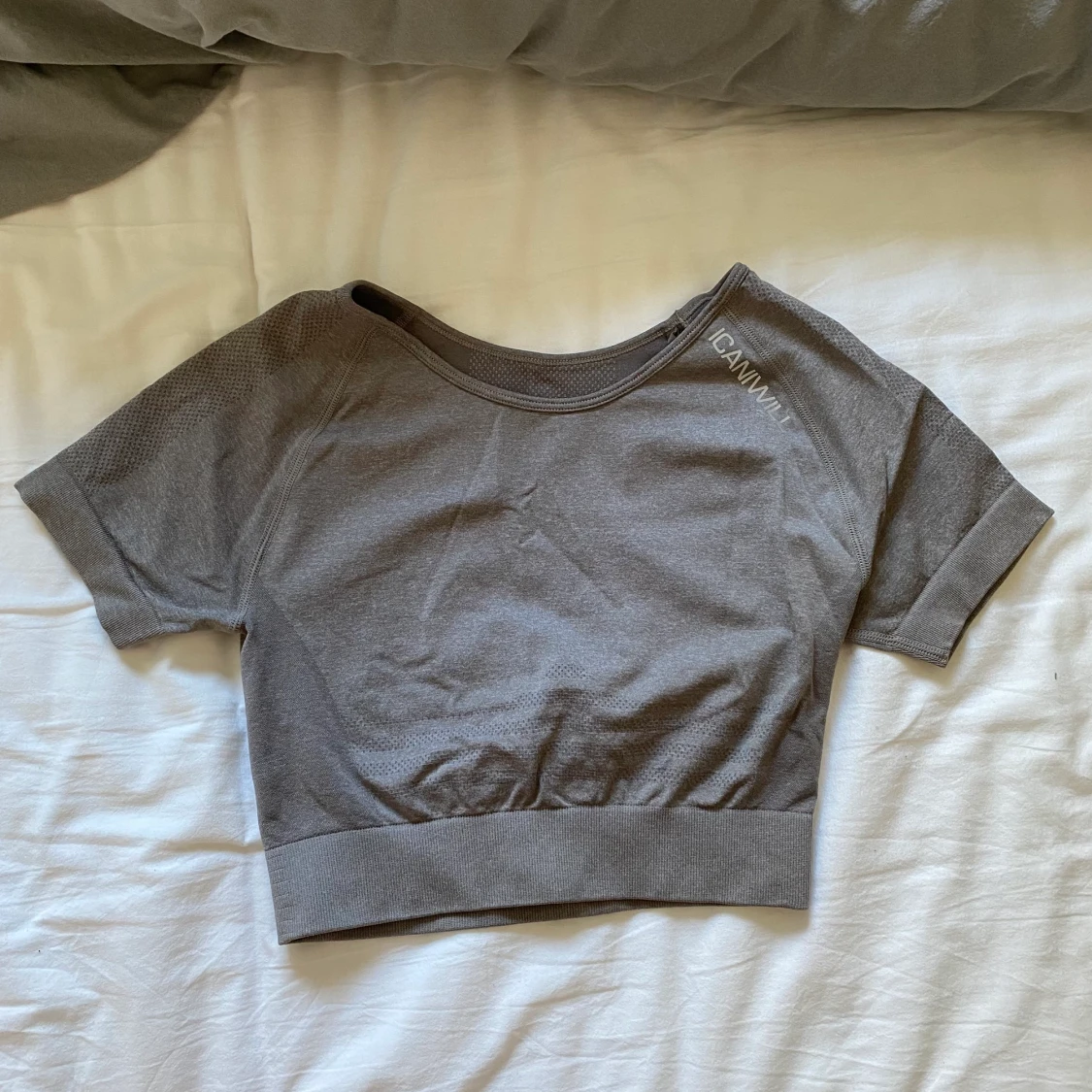 Croppad tshirt iciw - 91