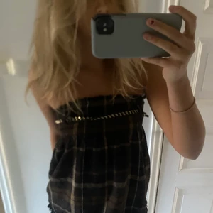 Linne - Rutigt linne ifrån Zara, storlek M