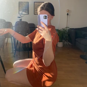 T-shirt klänning - Supersnygg klänning som verkligen passar alla! ☀️