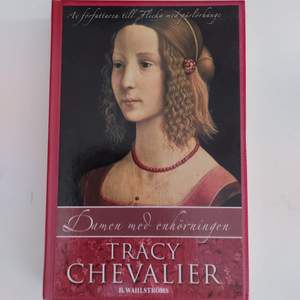 Damen med enhörningen- Tracy Chevalier i mycket fint skick säljes. Hardcover.