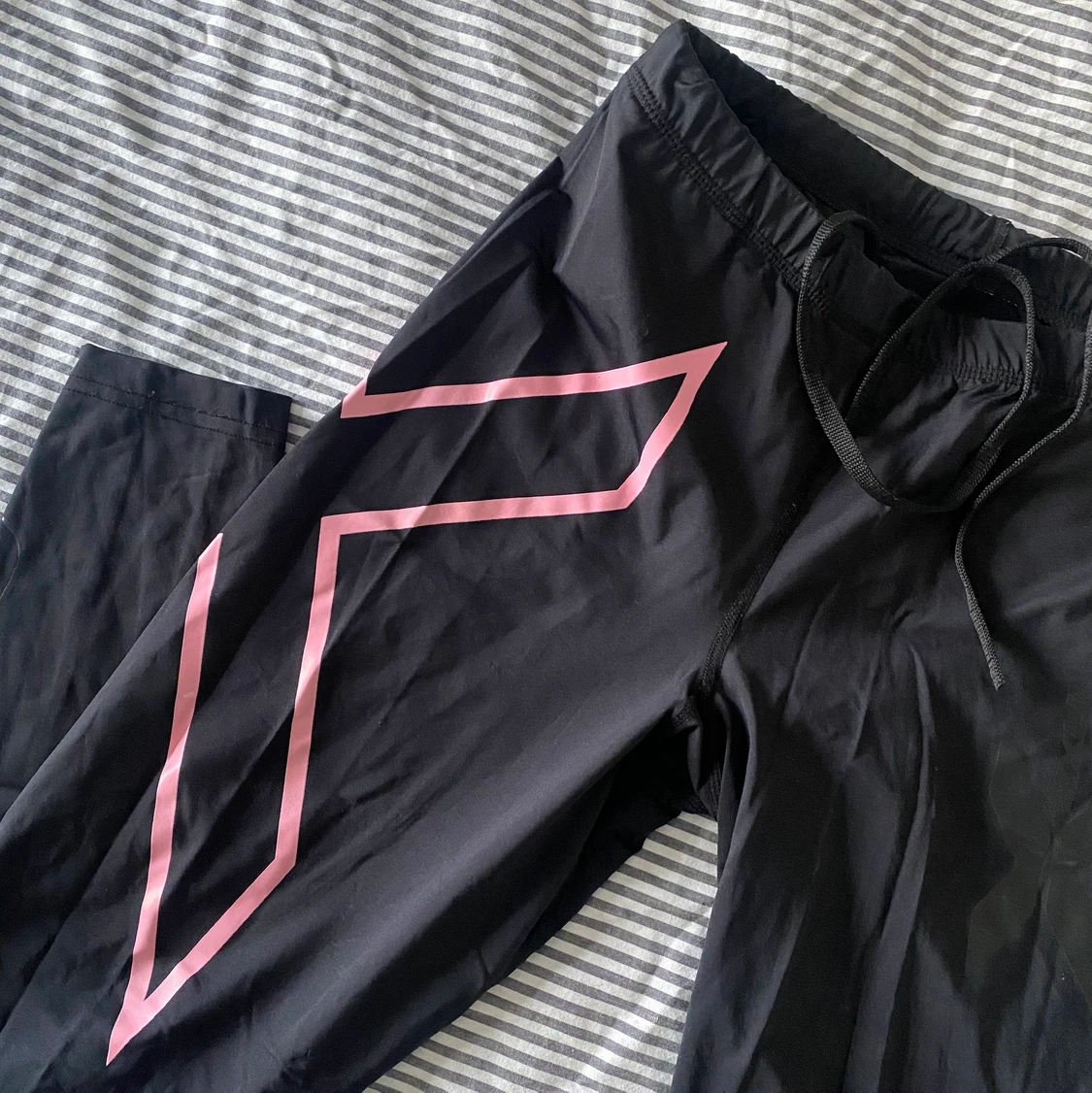 2XU tights  - 90