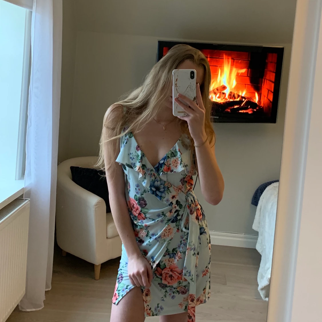 Blommig sommarklänning 