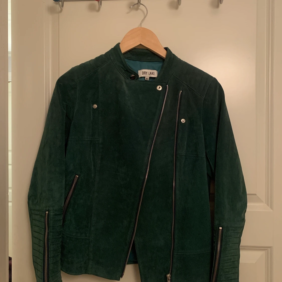 Grön läderjacka 