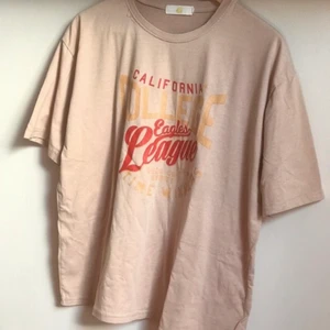 College tee - Only worn a few times