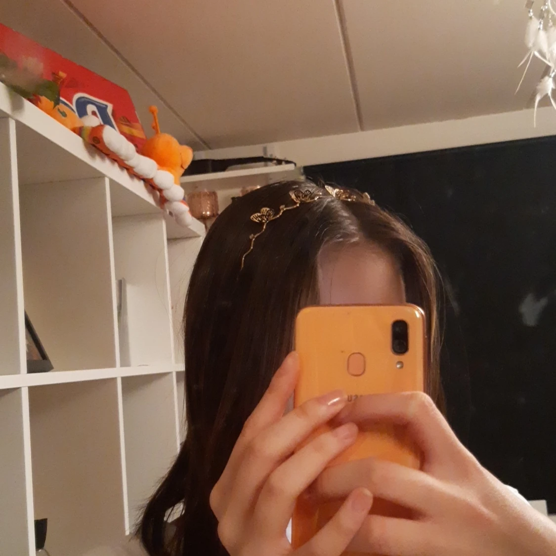 Guldigt diadem med fjärilar - 91