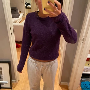 Stickad tröja & other stories  - Jätte skön tröja, köpte för ett tag sen men inte andvänt så mycket❤️❤️