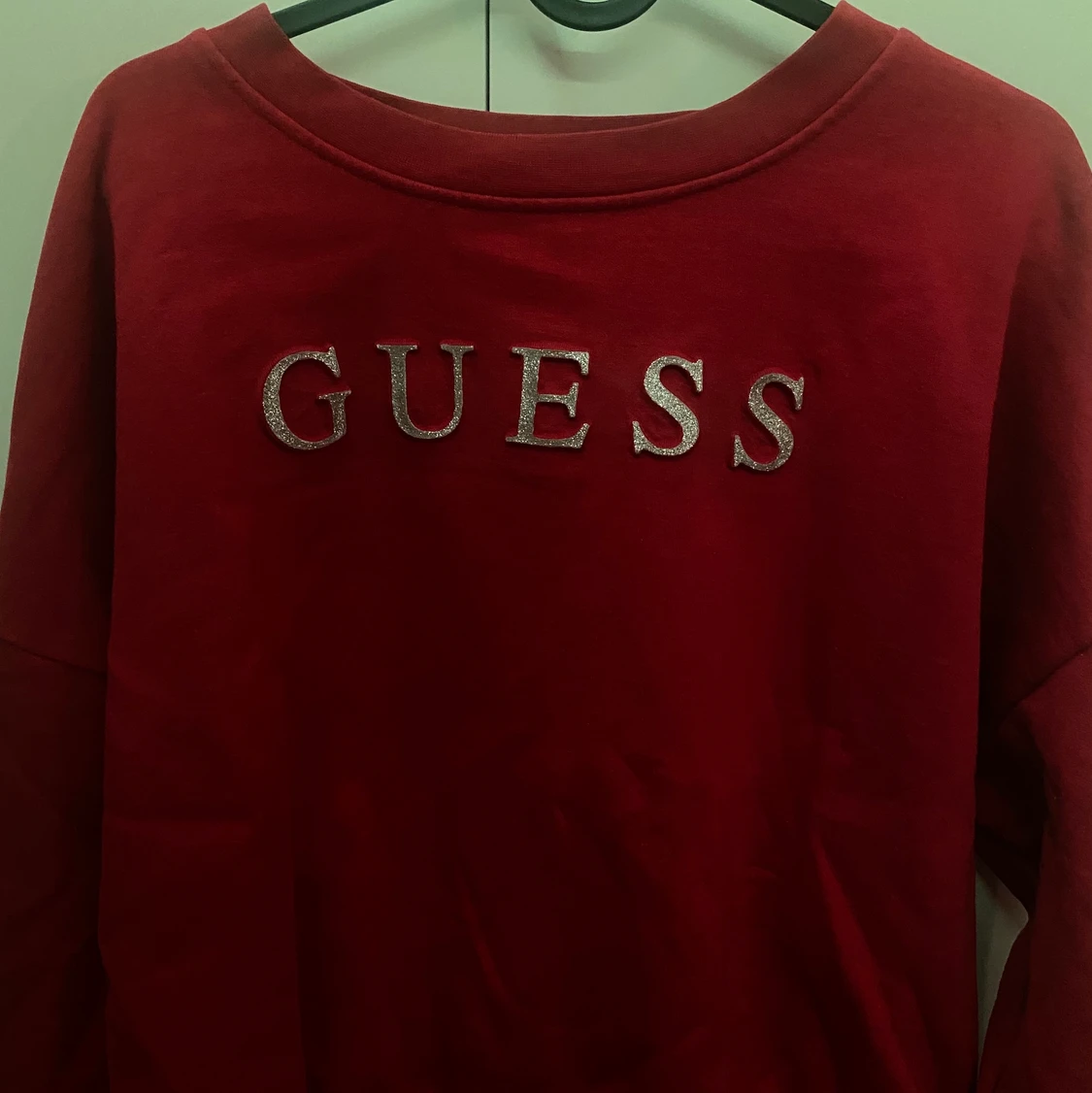 Guess sweatshirt 