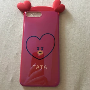Telefon skal - Super söt tata telefon skal som är iPhone 7+, köpt 2018 och sen dess har jag inte använt den en ända gång! Skriv till mig om du är intresserad! <33