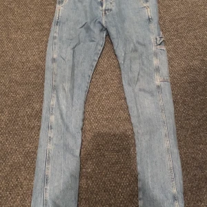 Jack&jones workwear byxor - Ett par jack&jones byxor som är i bra skick. Det är ett par workwear. 