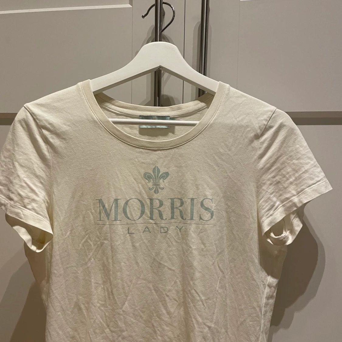 En vit Morris T-shirt  - 91