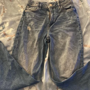 H&M storlek 146 - Är tyvärr försmå🥺❤️ aldrig använda 