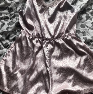 Strl M från Gina  - Stlr M änvänt 2-3 gånger jätte fint skick men ja har använt den som strl xs-xxs🤍