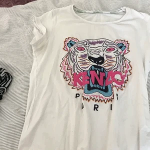 Kenzo tröja - Jätte fin äkta kenzo tröja som är sparsamt använd (lägger ut igen pga oseriös köpare)