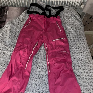 Skidbyxor  - Fina rosa skidbyxor som är i bra skick💞