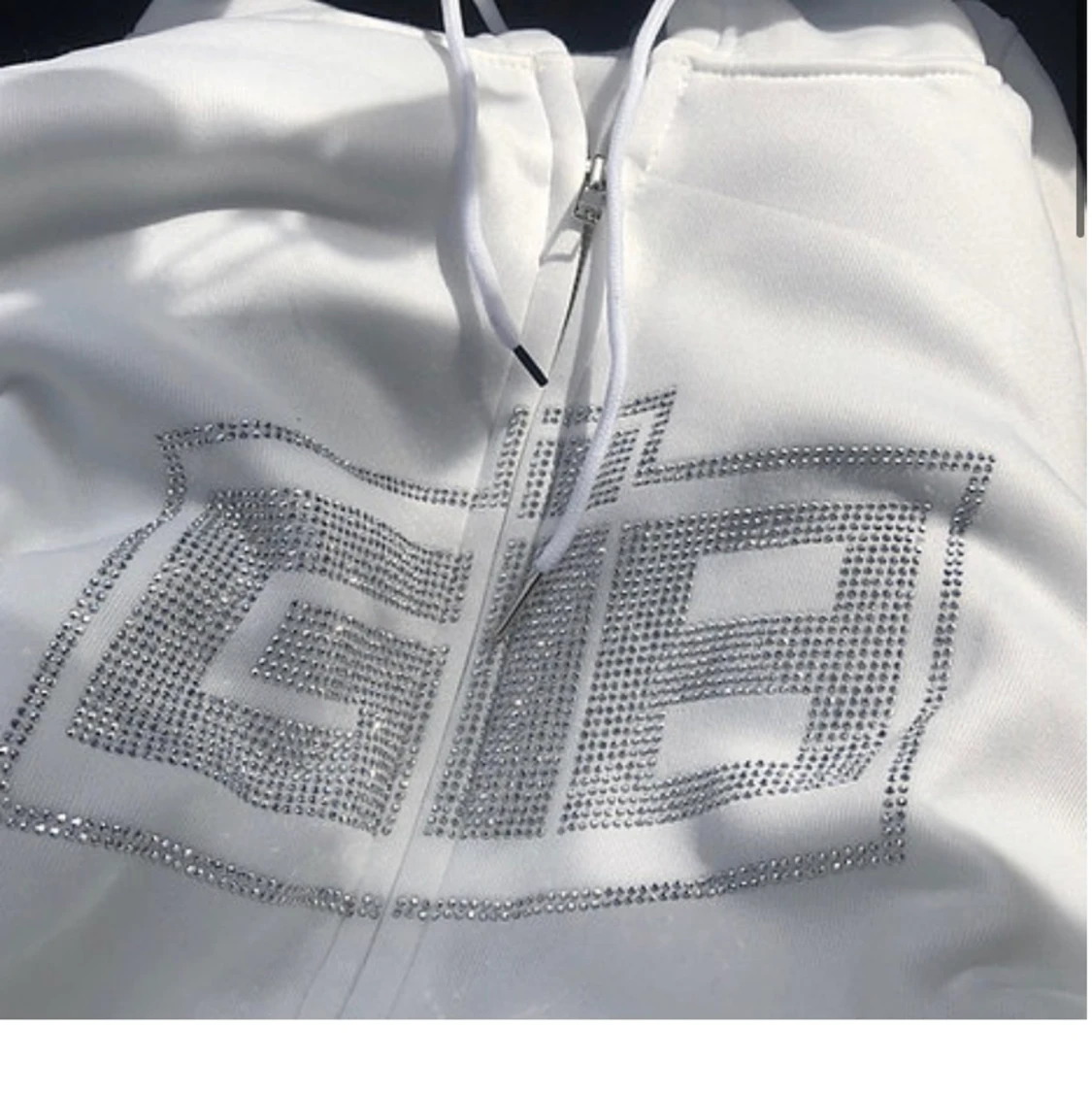 GIA hoodie i strass