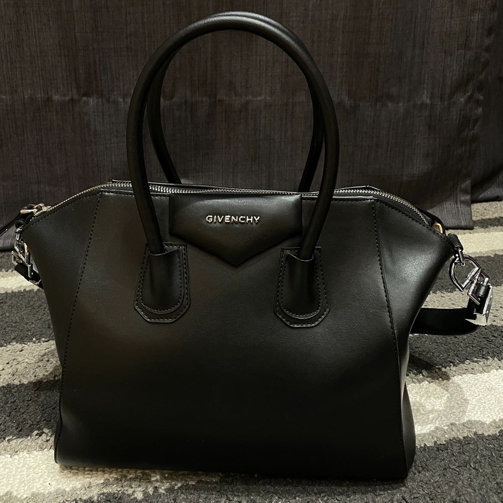 Givenchy väska - Väskor | Plick Second Hand