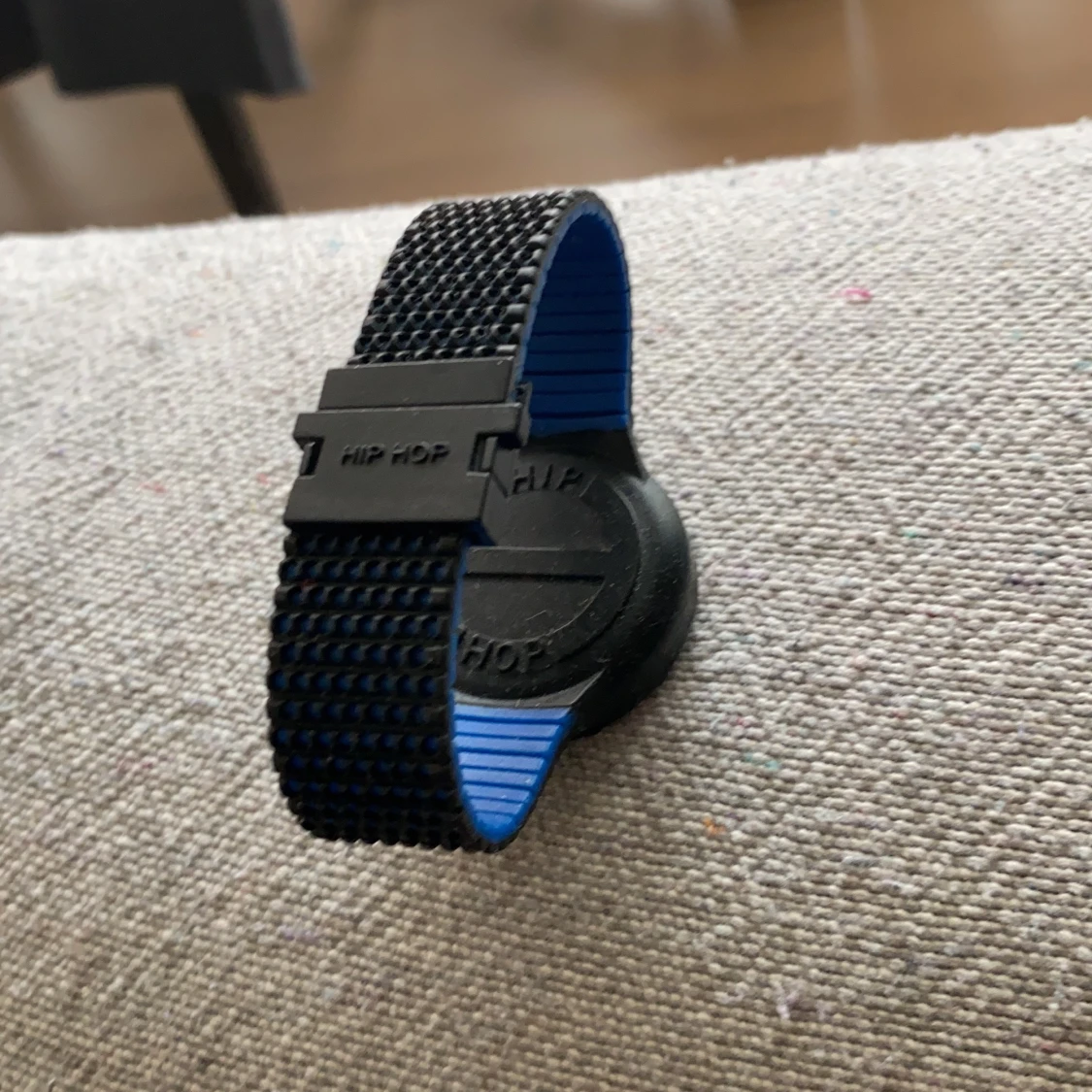 Hip Hip  klocka svart och blå  - 91