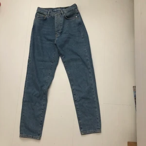 Oanvända jeans  - Superfina! 