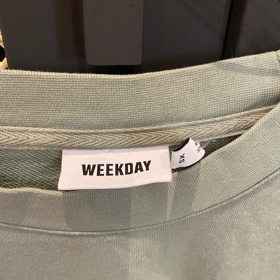 sweatshirt från weekday  - 90