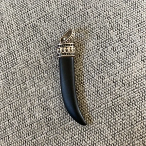 Thomas Sabo tand med dödskalle hängsmycke  - Bra i skicket 