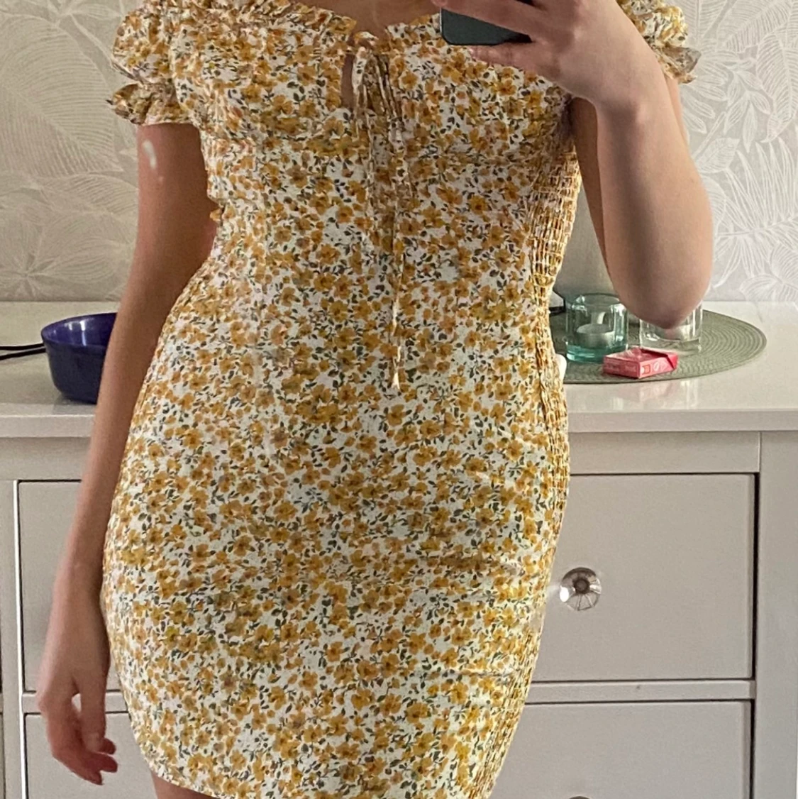 Blommig klänning kiss the sky 