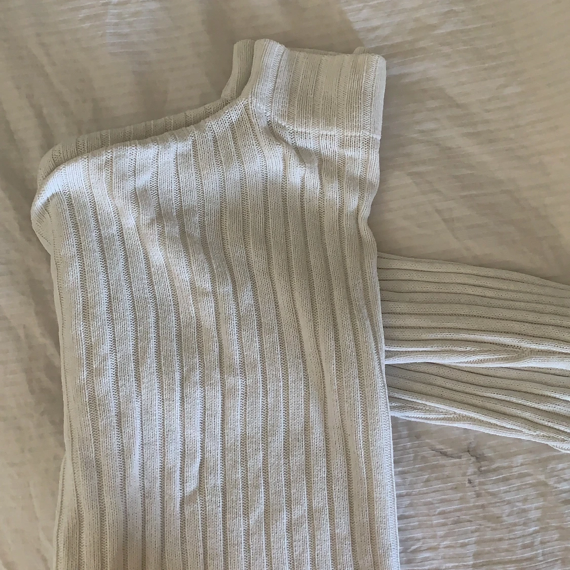 Vit stickad tröja  - 90