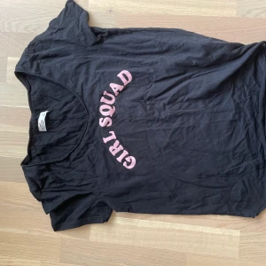 T-shirt från hollister - T-shirt från hollister. Storlek L använd ett fåtal gånger.