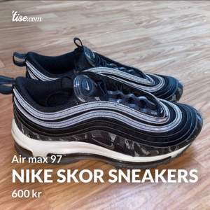 Nike skor, knappt använda 