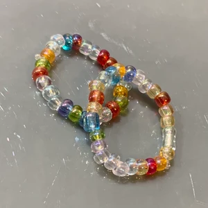 Ringar - 🌟Sara🌟 ring Gjord på elastisk tråd Pris: 19 inkl Står ej för postens slarv FRI FRAKT Finns även halsband och ringar  (Se tidigare inlägg) 