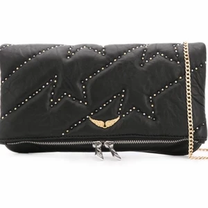 Zadig väska - En supersnygg slutsåld zadig väska. Använd men forfarande i bra skick. 1 år gammal. Nypris: ca 5000kr.  Om fler är intresserade blir det budgivning.