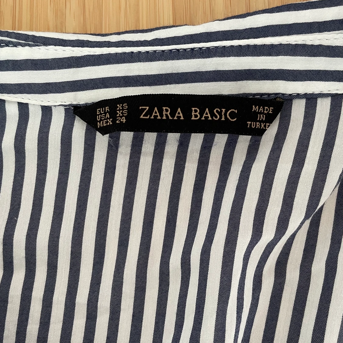 Zara stripe shirt. Size XS  - 91