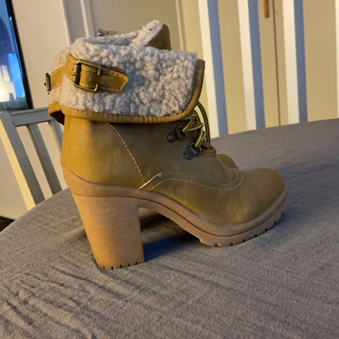 Fodrade skor med bred klack (Storlek 37) - 91