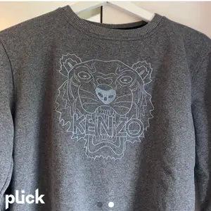Grå ”kenzo” tröja i storlek S (den är inte äkta!!)💓💓💓