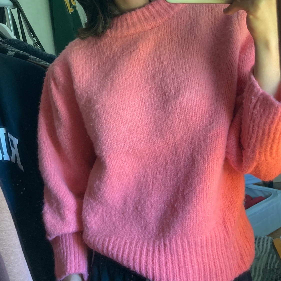 Rosa stickad tröja