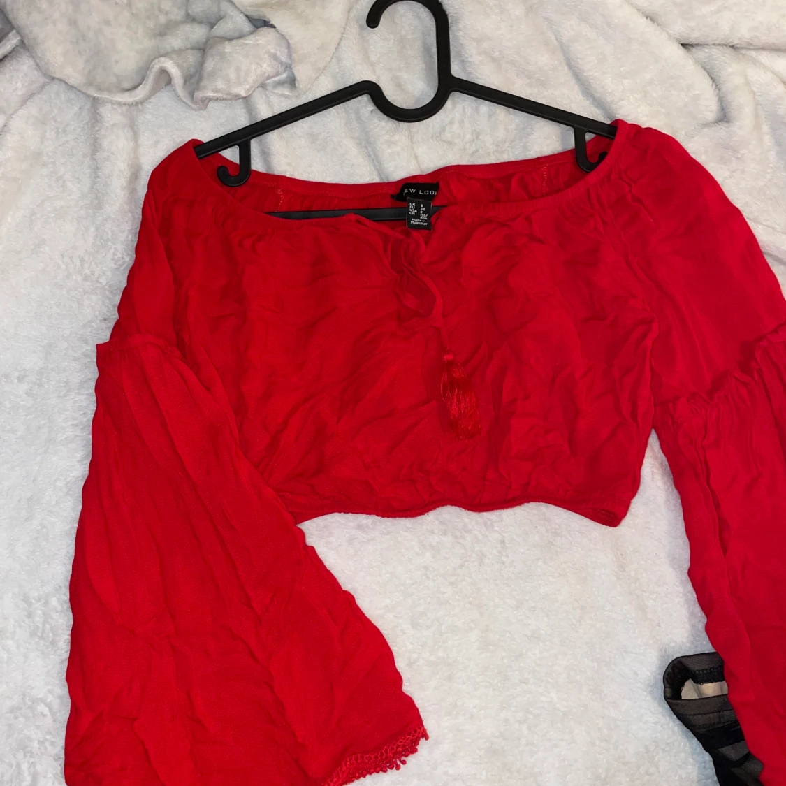 Röd croppad topp NLY