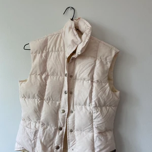 Vit retro väst - Vit väst - använd men snygg inga fläckar 