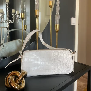 Vit väska - Jätte fin vit väska i bra skick💓