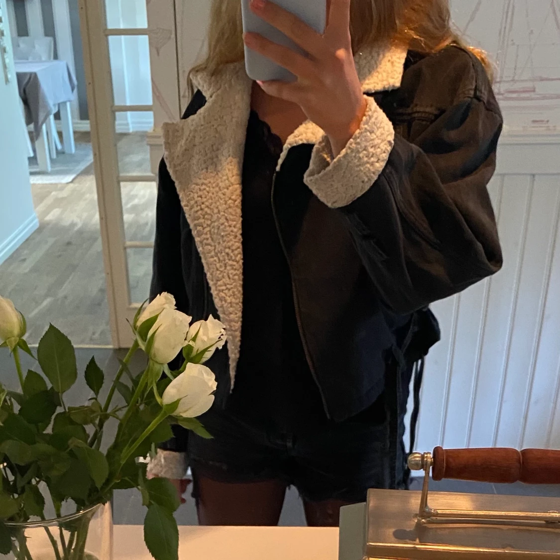 Svart jeansjacka - 90